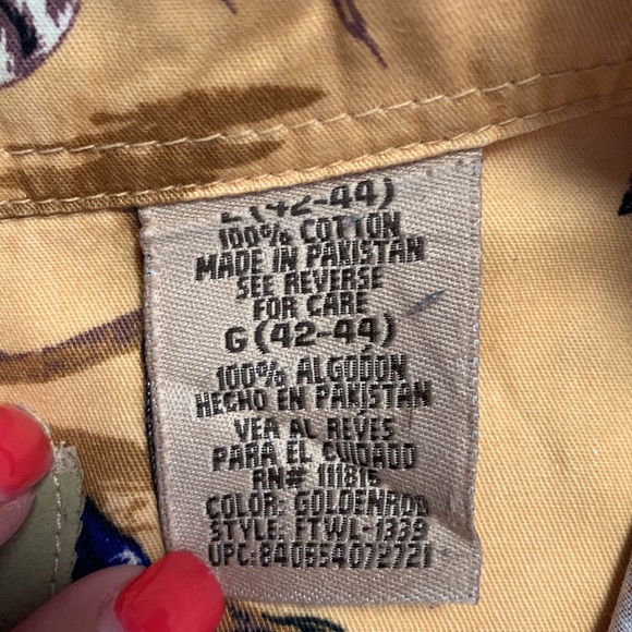 Outdoor Life Field Tested shirt large long sleeve button up labs dogs pattern - Picture 5 of 5